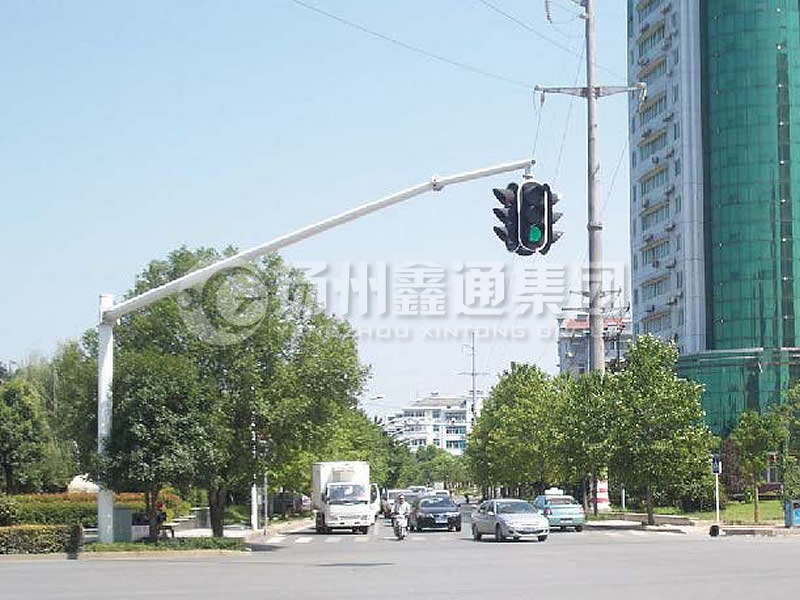 XHDG-047，吊籠式信號燈桿